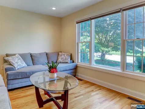 15 Woodrow Place West Caldwell NJ 07006