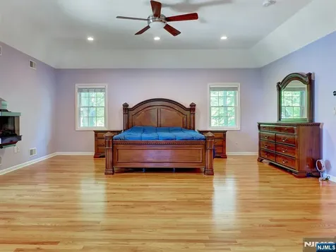 15 Woodrow Place West Caldwell NJ 07006