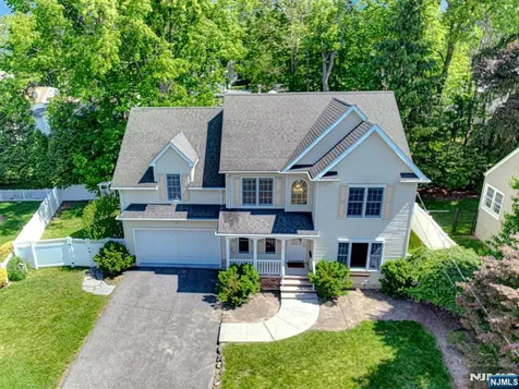 15 Woodrow Place West Caldwell NJ 07006