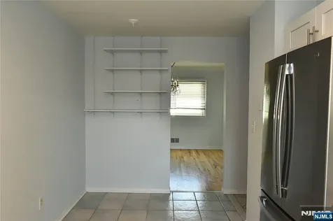 10 Garden Drive Elmwood Park NJ 07407