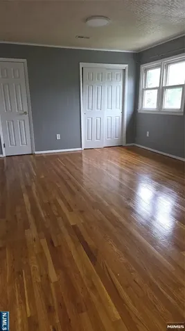 5 General Karge Court Elizabeth NJ 07202
