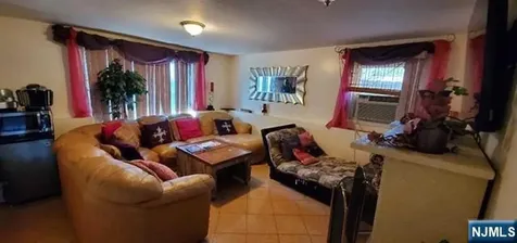 64 Fairview Avenue Teaneck NJ 07666