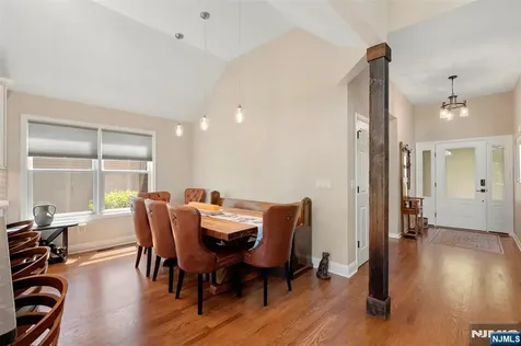 14 Wentworth Court Hamburg NJ 07419