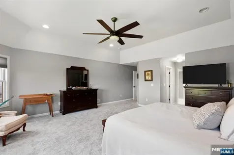14 Wentworth Court Hamburg NJ 07419