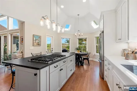 14 Wentworth Court Hamburg NJ 07419