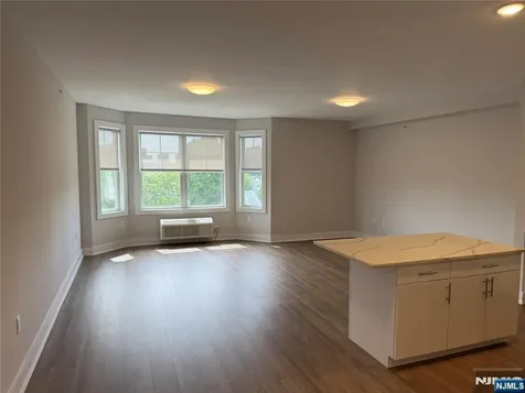 1685 Bergen Boulevard Fort Lee NJ 07024
