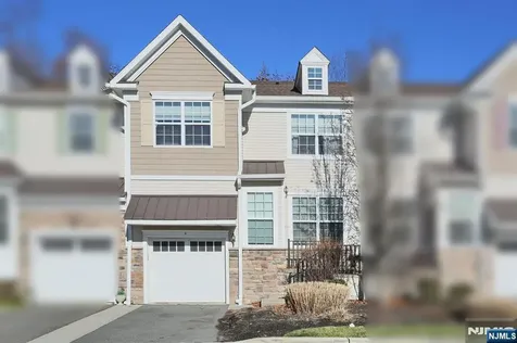 4 Masterson Court Waldwick NJ 07463