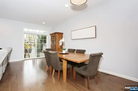 4 Masterson Court Waldwick NJ 07463