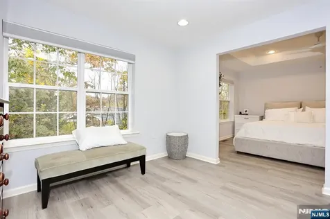 4 Masterson Court Waldwick NJ 07463