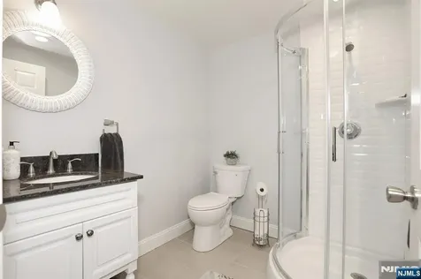 4 Masterson Court Waldwick NJ 07463