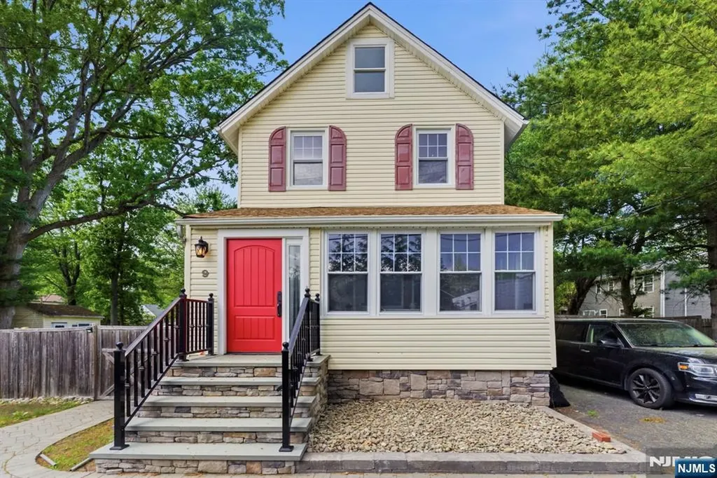 9 Belden Place Norwood NJ 07648