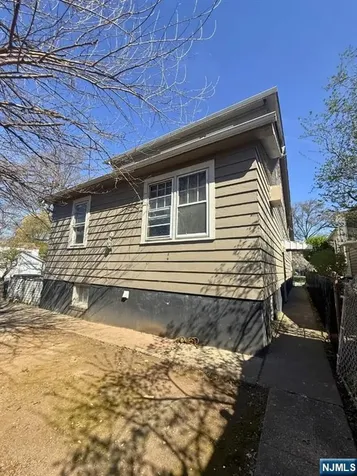 12 Hillcrest Road Maplewood NJ 07040