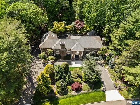 708 Ashmont Road Franklin Lakes NJ 07417