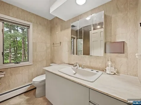 708 Ashmont Road Franklin Lakes NJ 07417