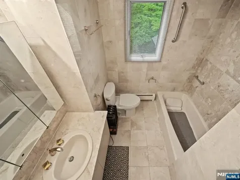708 Ashmont Road Franklin Lakes NJ 07417
