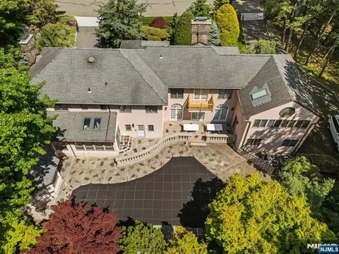 708 Ashmont Road Franklin Lakes NJ 07417