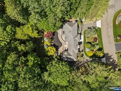 708 Ashmont Road Franklin Lakes NJ 07417