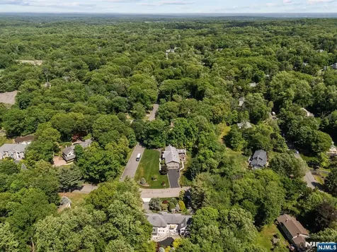 708 Ashmont Road Franklin Lakes NJ 07417