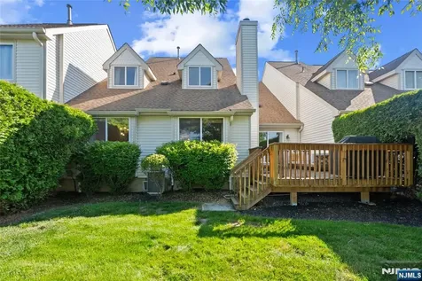 16 Franklin Court Montville Township NJ 07045