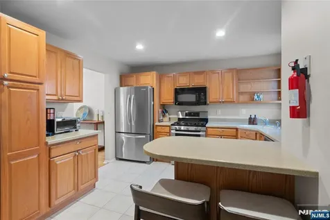 16 Franklin Court Montville Township NJ 07045