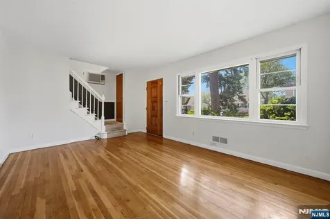 26 Briar Lane Nutley NJ 07110