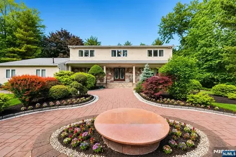 690 Soldier Hill Road Oradell NJ 07649