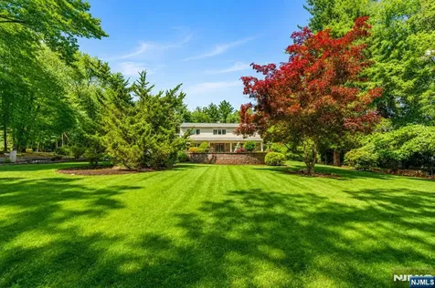 690 Soldier Hill Road Oradell NJ 07649