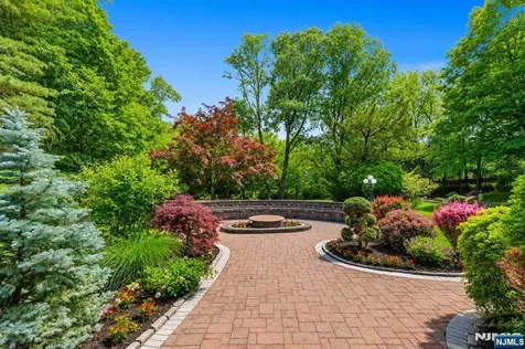690 Soldier Hill Road Oradell NJ 07649