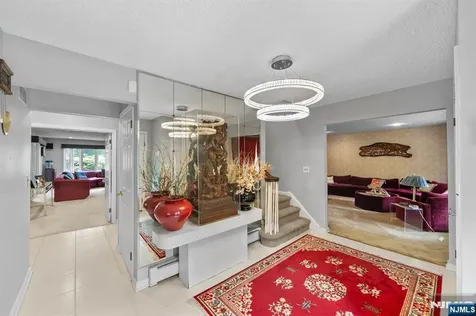 690 Soldier Hill Road Oradell NJ 07649