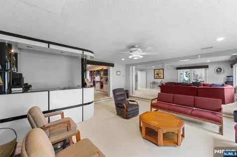 690 Soldier Hill Road Oradell NJ 07649