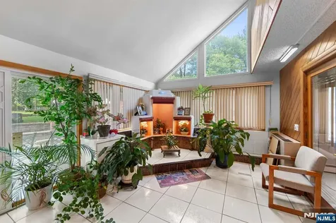 690 Soldier Hill Road Oradell NJ 07649