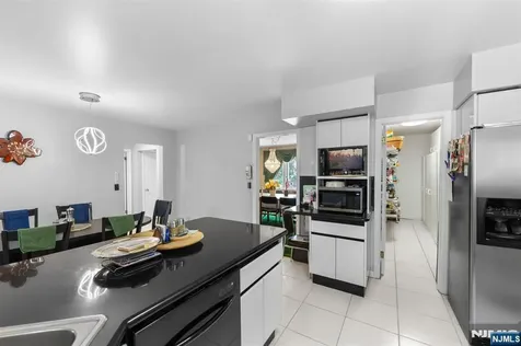 690 Soldier Hill Road Oradell NJ 07649