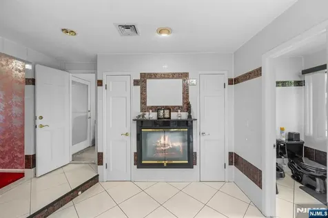 690 Soldier Hill Road Oradell NJ 07649