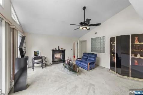 690 Soldier Hill Road Oradell NJ 07649