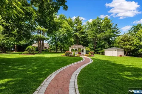 690 Soldier Hill Road Oradell NJ 07649