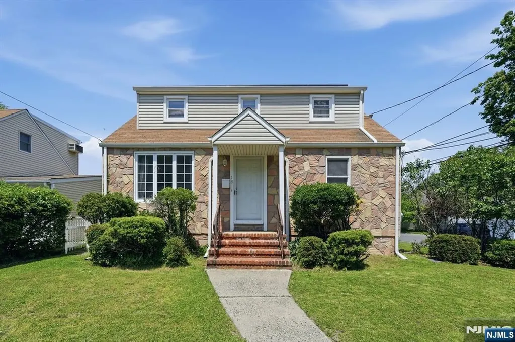 73 Highland Avenue Bergenfield NJ 07621