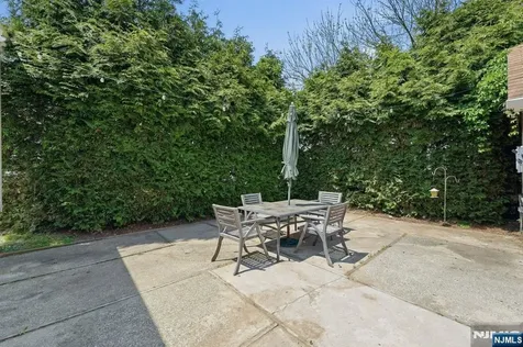 73 Highland Avenue Bergenfield NJ 07621