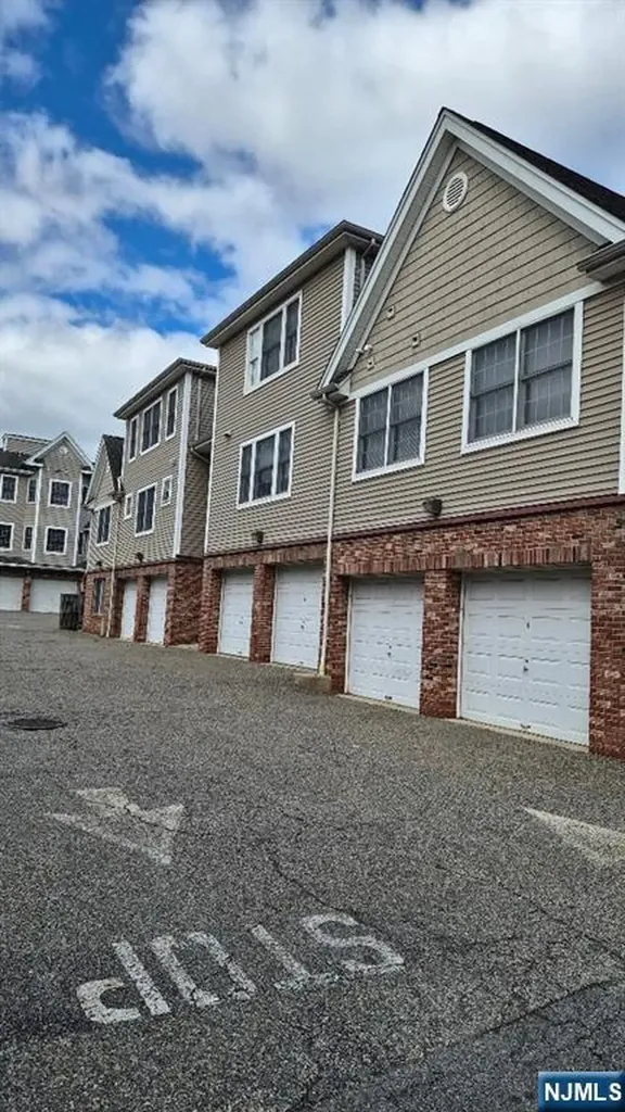 280 Grand Avenue Palisades Park NJ 07650