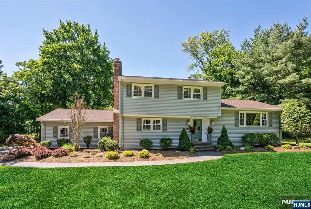 369 Voorhis Avenue Wyckoff NJ 07481