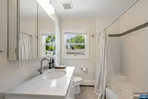 369 Voorhis Avenue Wyckoff NJ 07481