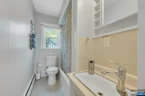 39 Delaware Road West Milford NJ 07421