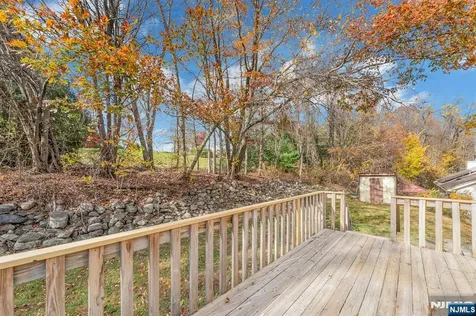 39 Delaware Road West Milford NJ 07421