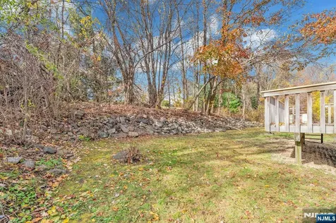 39 Delaware Road West Milford NJ 07421