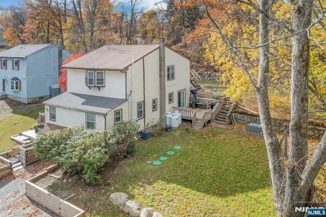 39 Delaware Road West Milford NJ 07421