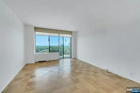 1530 Palisade Avenue Fort Lee NJ 07024