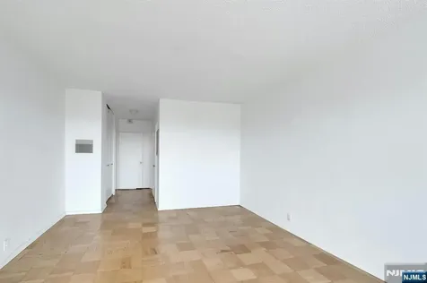 1530 Palisade Avenue Fort Lee NJ 07024