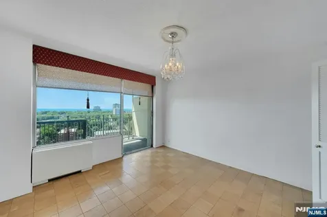 1530 Palisade Avenue Fort Lee NJ 07024