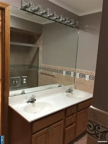 313 Copeland Avenue Lyndhurst NJ 07071