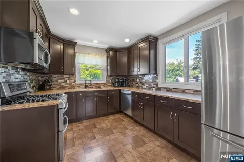 66 Fischer Avenue Nutley NJ 07110