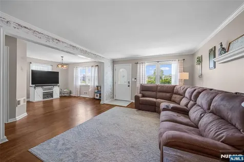 66 Fischer Avenue Nutley NJ 07110